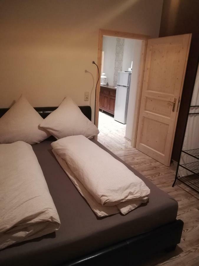 Ferienwohnung Fuer Max. 10 Personen In Leipzig Zentrum Sued Bagian luar foto